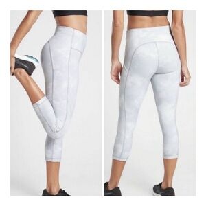 Athleta Ultimate Stash Pocket‎ Capri